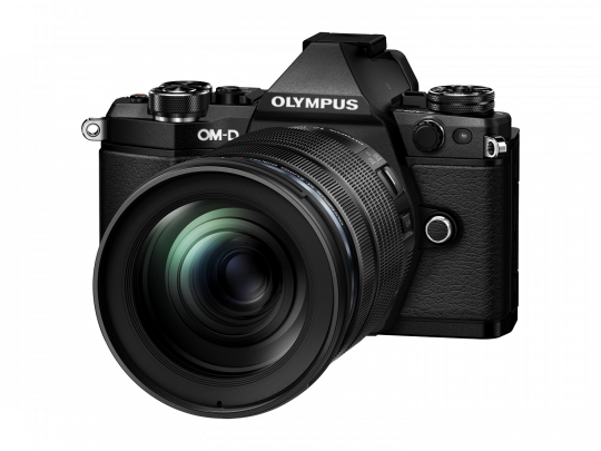 Olympus E-M5 Mark II + M.Zuiko 12-100mm IS PRO Olympus E-M5 Mark II + M.Zuiko 12-100mm IS PRO