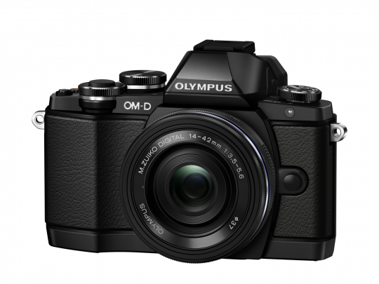 Olympus E-M10 black + M.Zuiko 14‐42mm F3.5‐5.6 EZ Olympus E-M10 black + M.Zuiko 14‐42mm F3.5‐5.6 EZ
